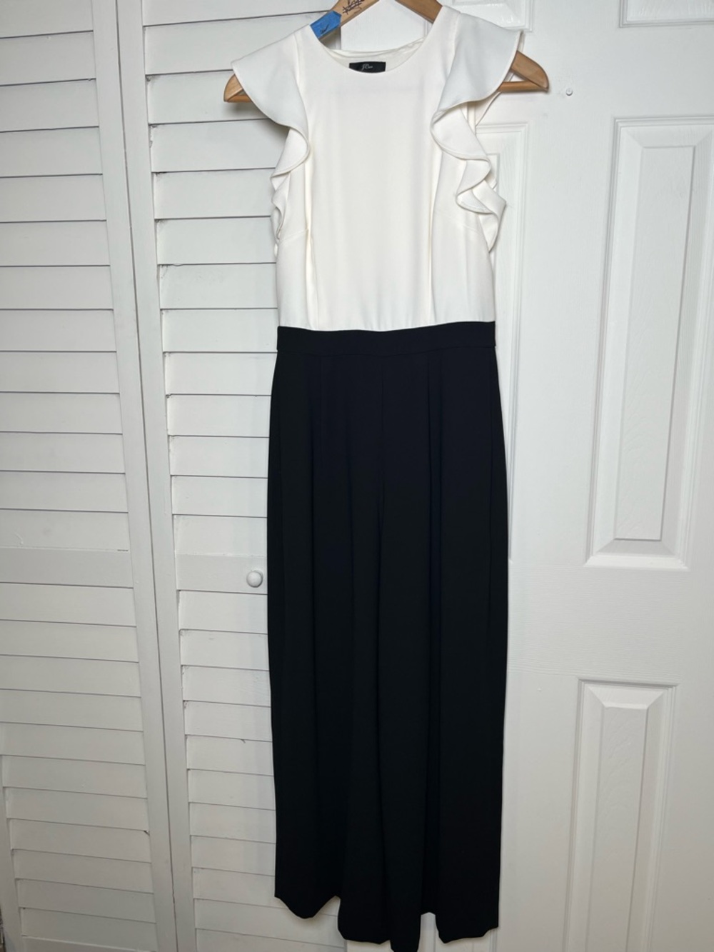 J. Crew Colorblocked Ruffle Sleeve Jumpsuit in Ivory & Black Size 0 - Picture 3 of 17